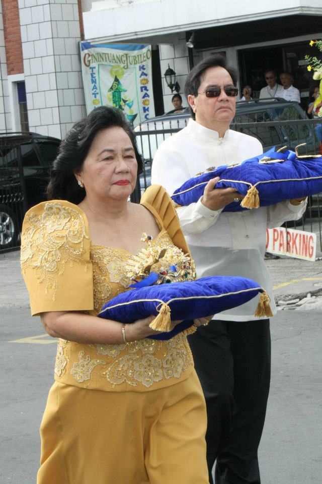 The Entrance of Nana Pilar and its Crowns (1)